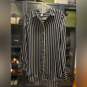 H&M - 6 - White & Navy blue - Silk-like blouse